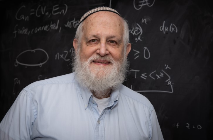 Barry Simon in the Ceremonial Hall of the Hungarian Academy of Sciences